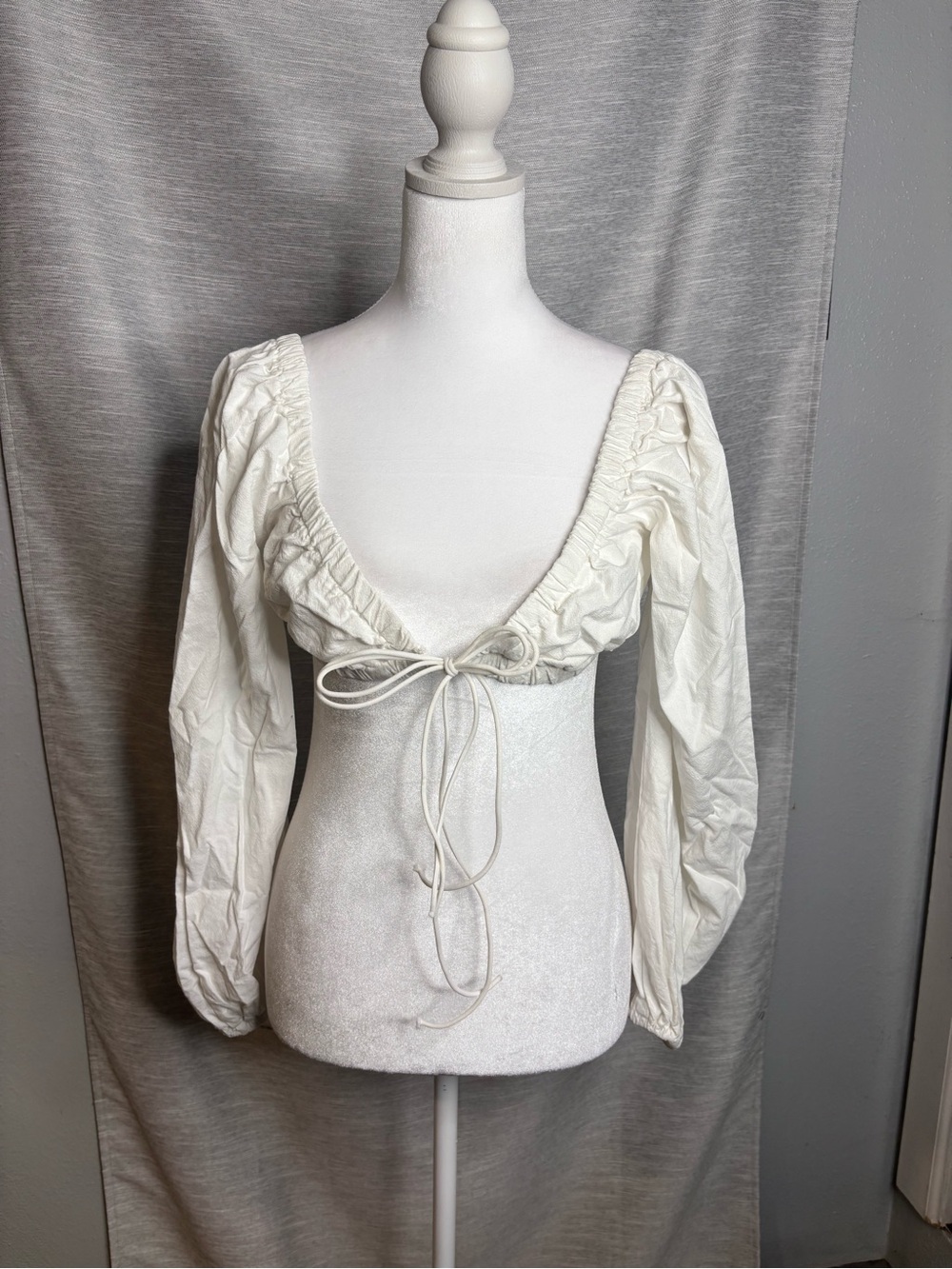 White Long Sleeve Tie-Front Crop Top
